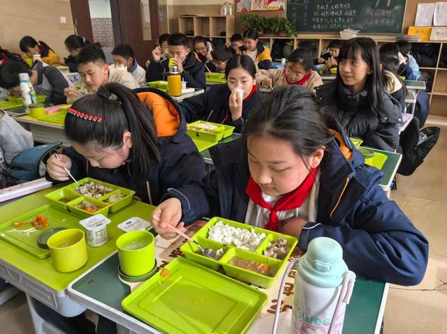 小学用心守护舌尖健康开元棋牌二七区鑫苑(图6)